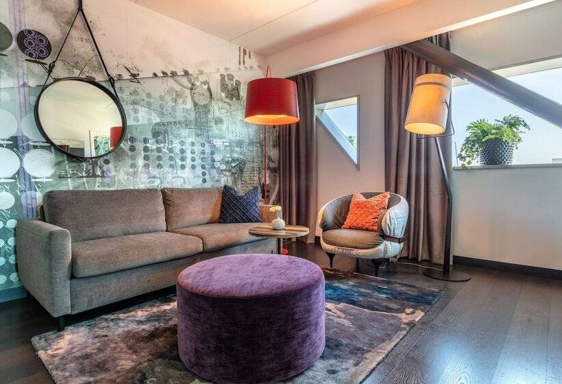 Люкс Вид на Реку, Radisson Blu Riverside