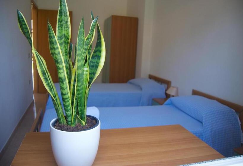 דירת שני חדרים, Residence Sciaron