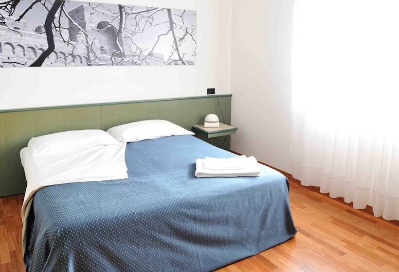 חדר סטנדרט, Rometta