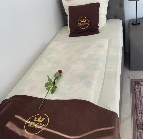 חדר סטנדרט יחיד, Royal