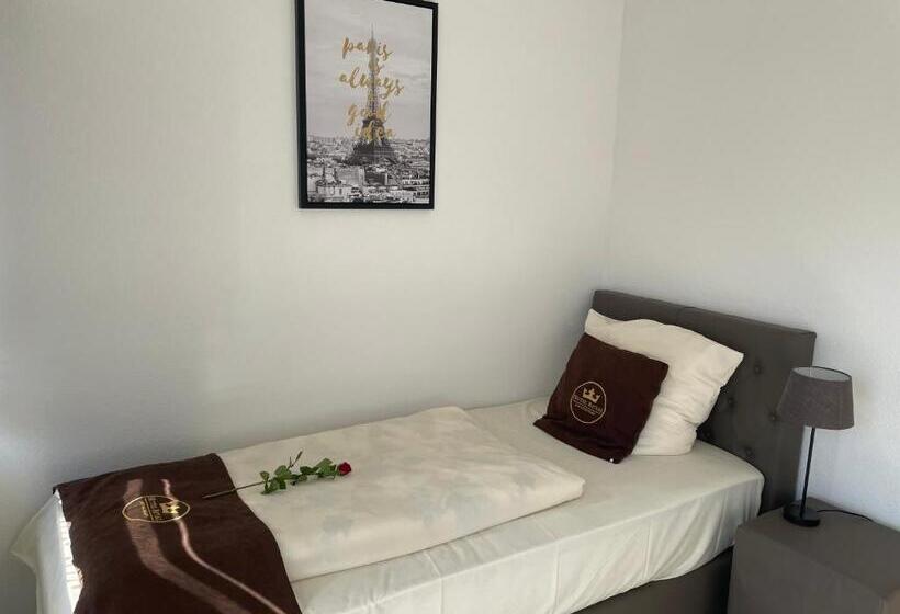 חדר סטנדרט יחיד, Royal