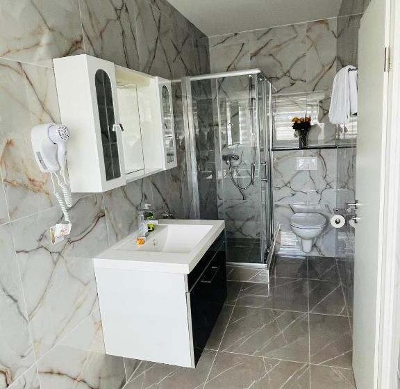 חדר סטנדרט, Royal