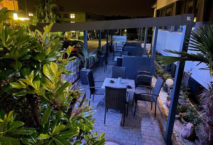 חדר סטנדרט יחיד, Royal