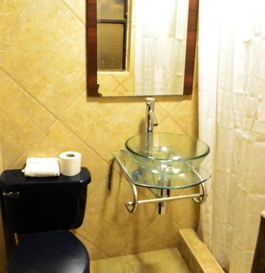 Standard Szoba, Royal Qosqo