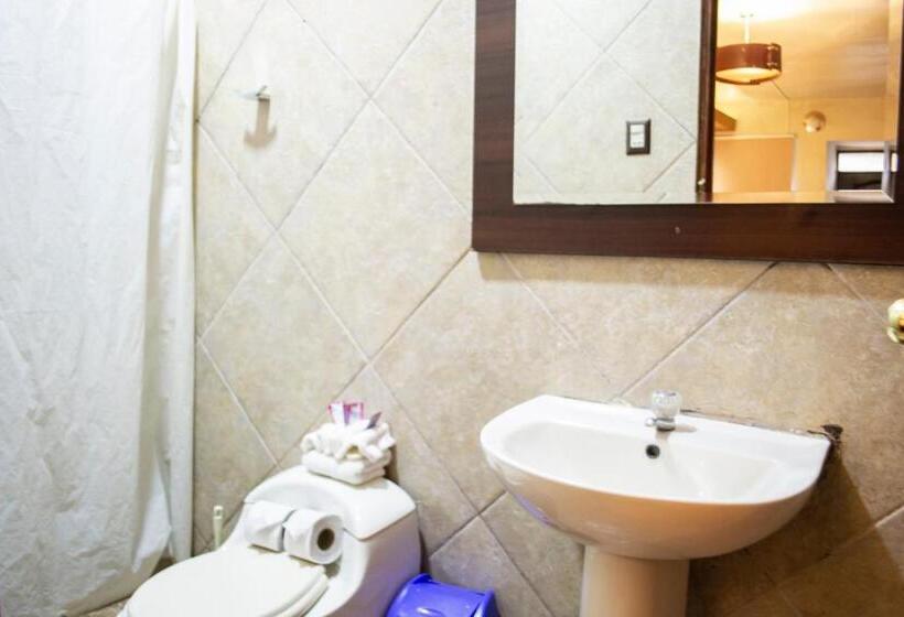 Négyágyas Standard Szoba, Royal Qosqo