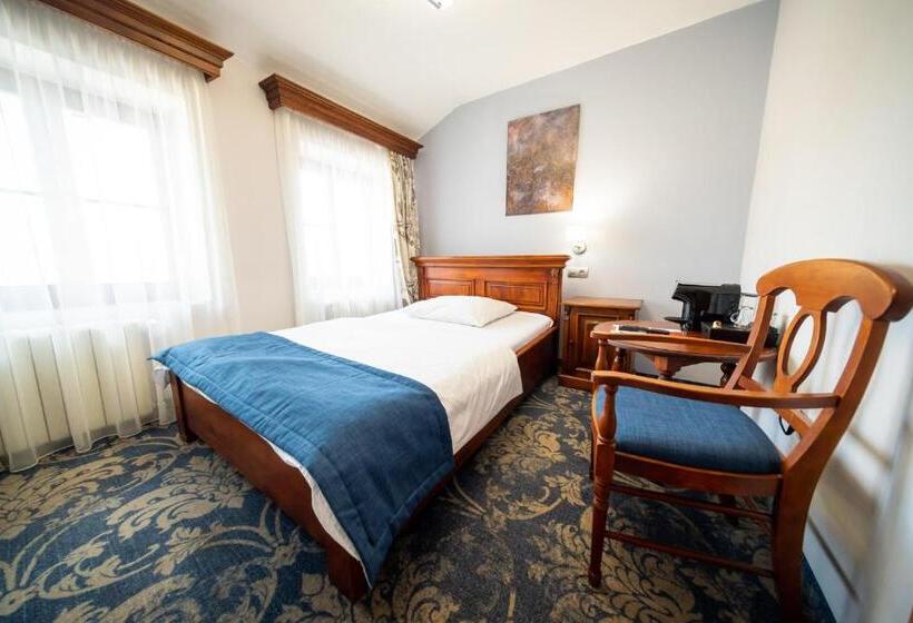 Standard Egyágyas Szoba, U Kata