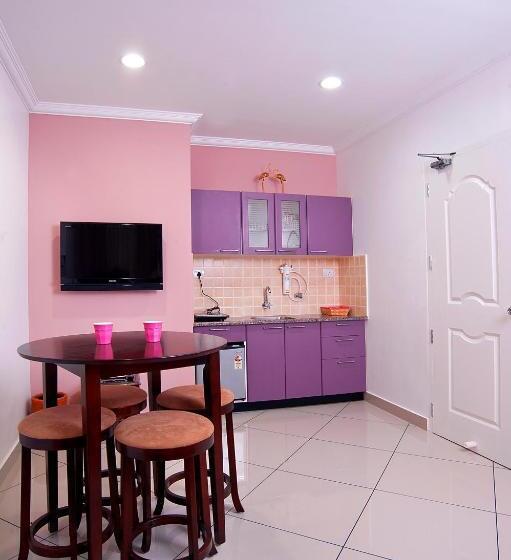 带大床的套房, Vasudevam Premium Suites