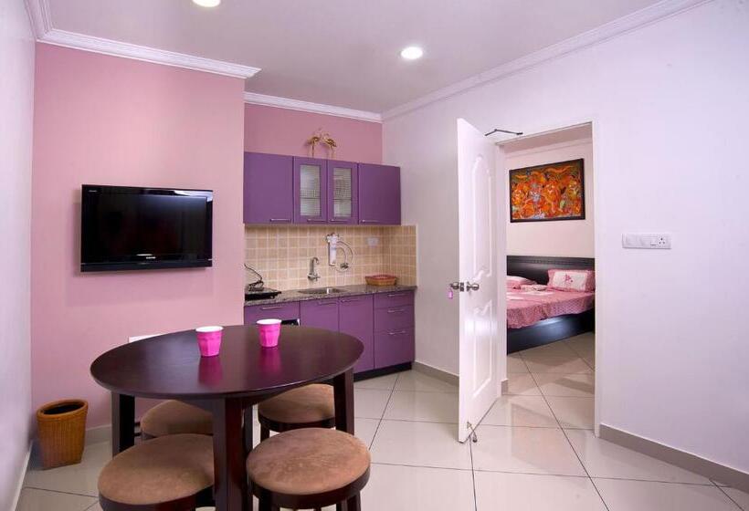 带大床的套房, Vasudevam Premium Suites