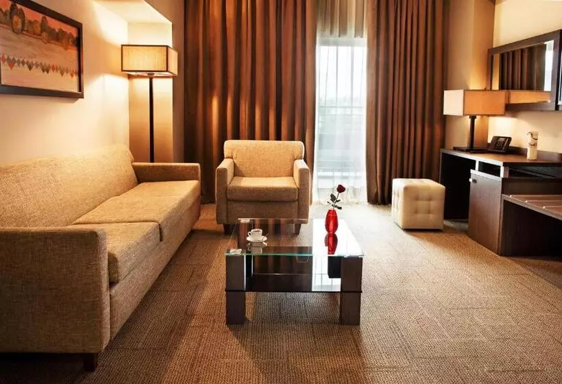 سوئیت پریمیوم, Mirotel Resort And Spa