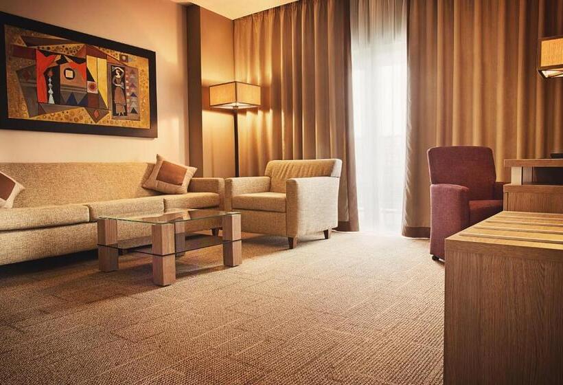 سوئیت پریمیوم, Mirotel Resort And Spa