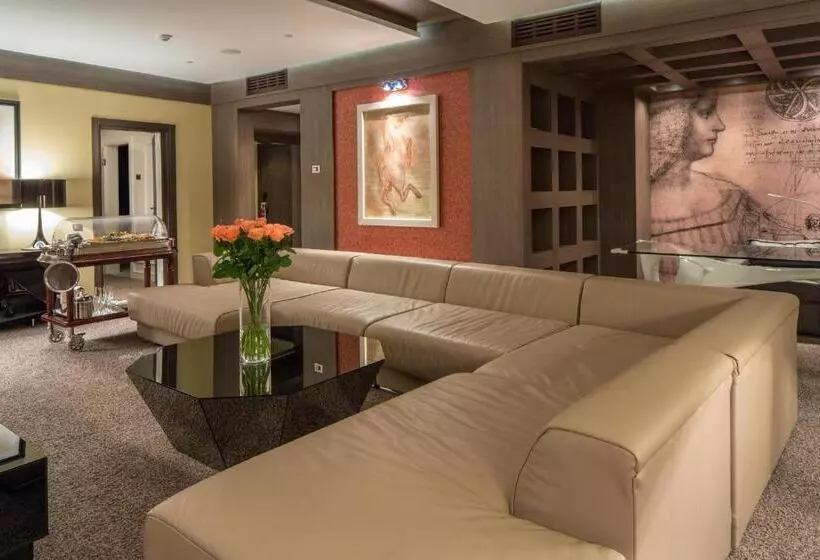 سوئیت پرزیدنت, Mirotel Resort And Spa