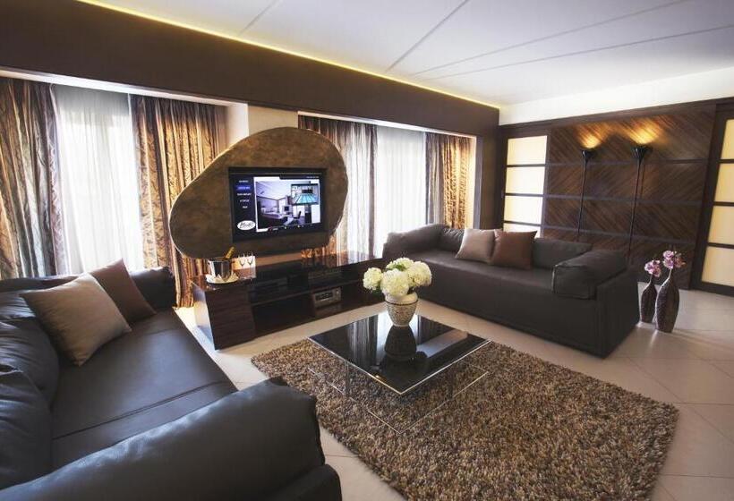 سوییت لوکس, Mirotel Resort And Spa