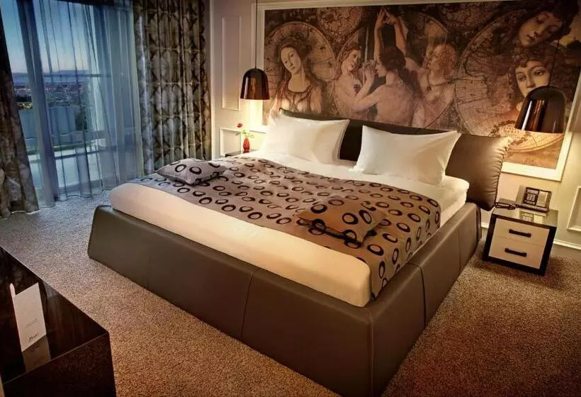 سوئیت پرزیدنت, Mirotel Resort And Spa
