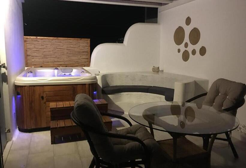 Люкс с гидромассажем, Valena Mare Suites & Apartments
