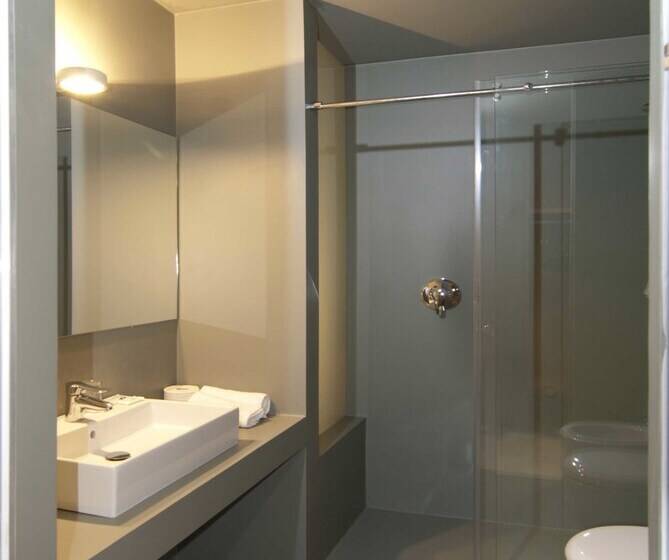 Четырехместный Номер Стандарт, Villa Regina