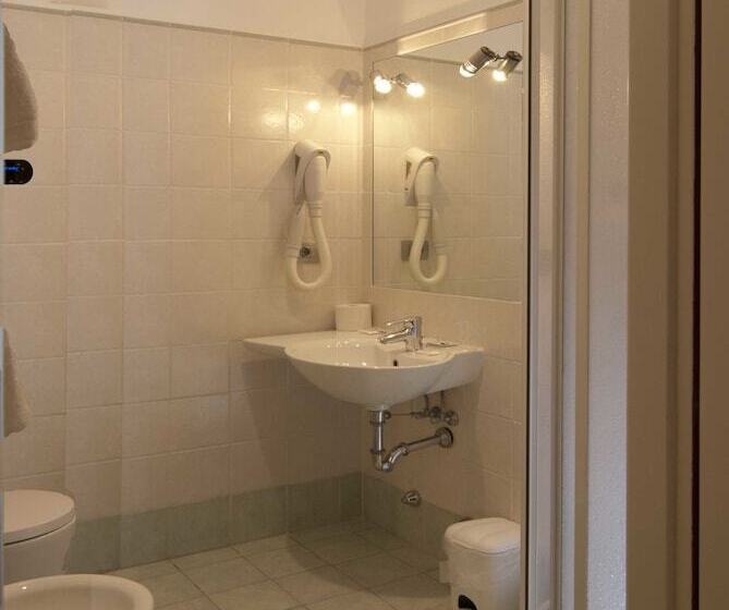 Номер Стандарт Трехместный, Villa Regina