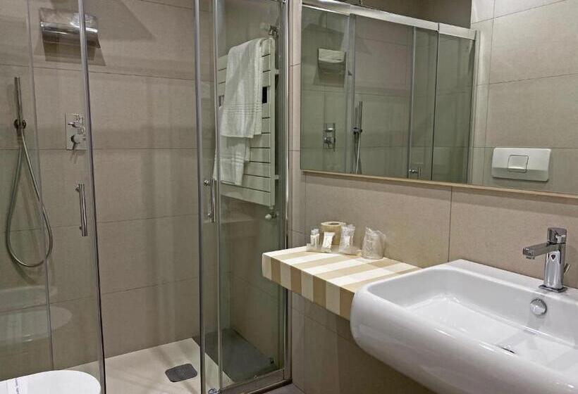 اتاق استاندارد یک نفره, Viva Hotel Avellino