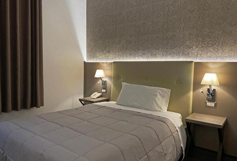 اتاق استاندارد یک نفره, Viva Hotel Avellino