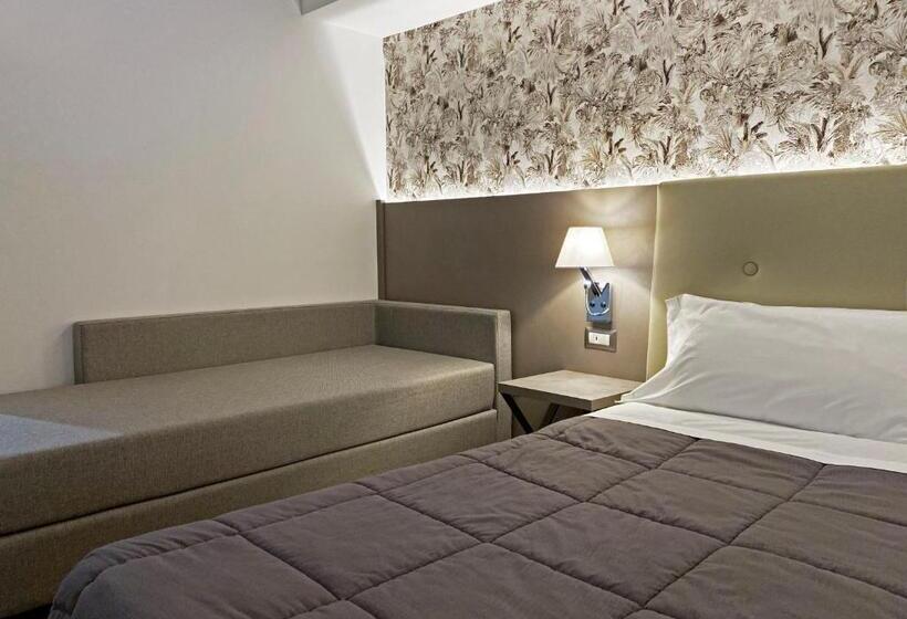 اتاق کلاسیک سه تخته, Viva Hotel Avellino