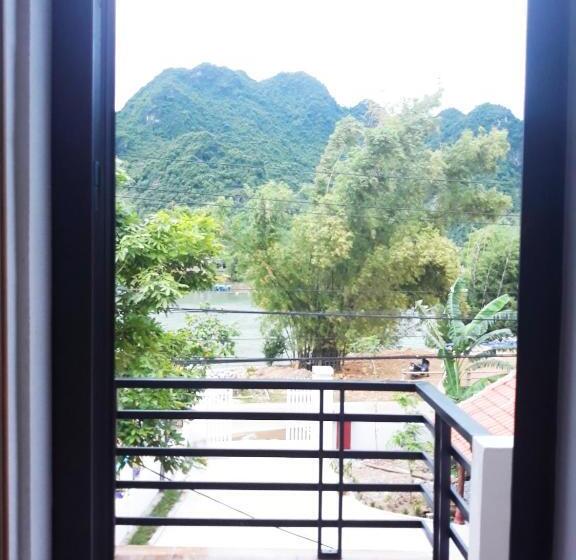 اتاق لوکس با بالکن, Loren Homestay