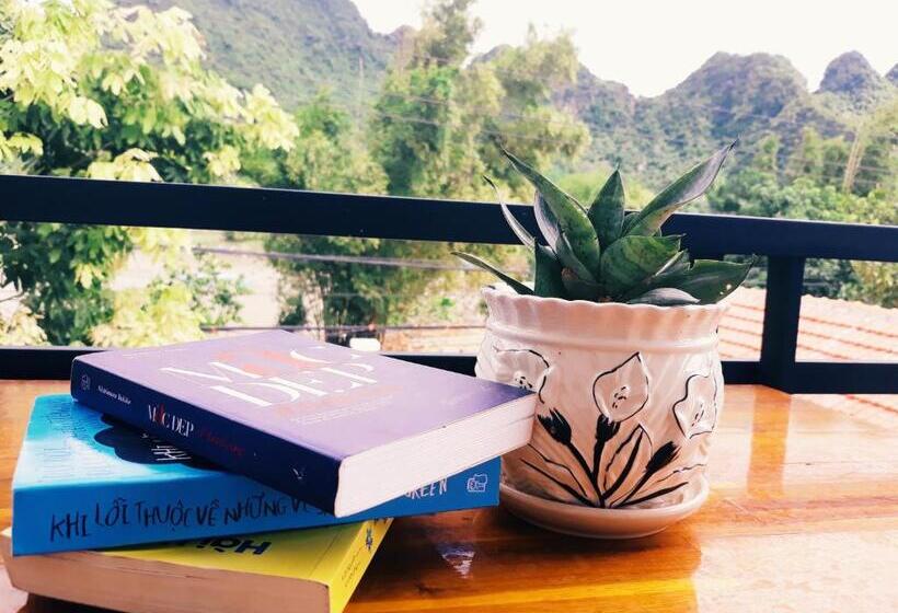 اتاق استاندارد سه تخته با بالکن, Loren Homestay