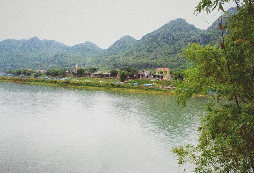 اتاق استاندارد با چشمانداز کوهستان, Loren Homestay