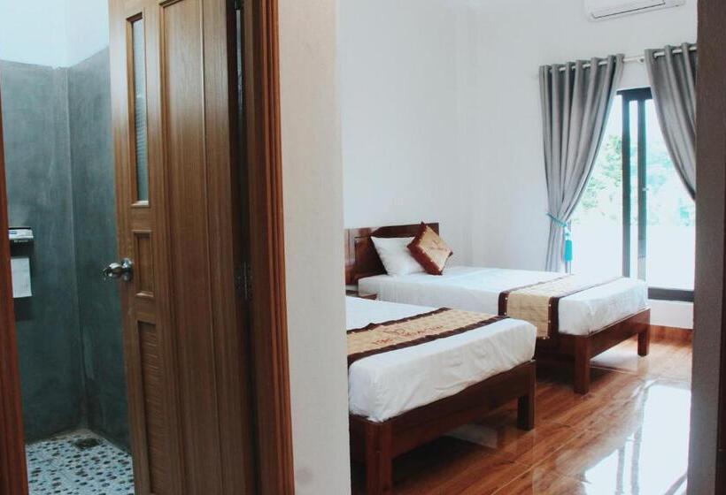 اتاق لوکس با بالکن, Loren Homestay