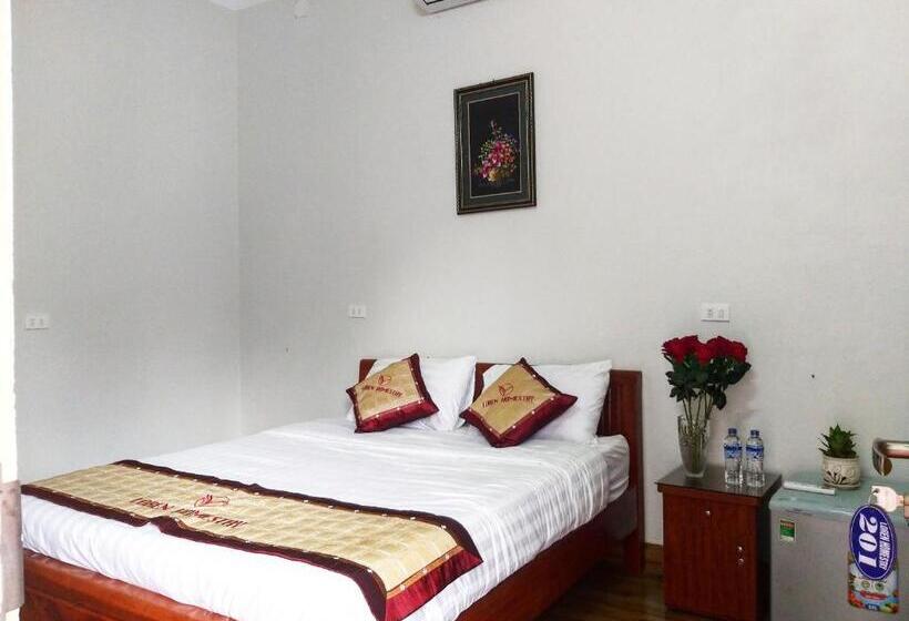 اتاق استاندارد با چشمانداز کوهستان, Loren Homestay