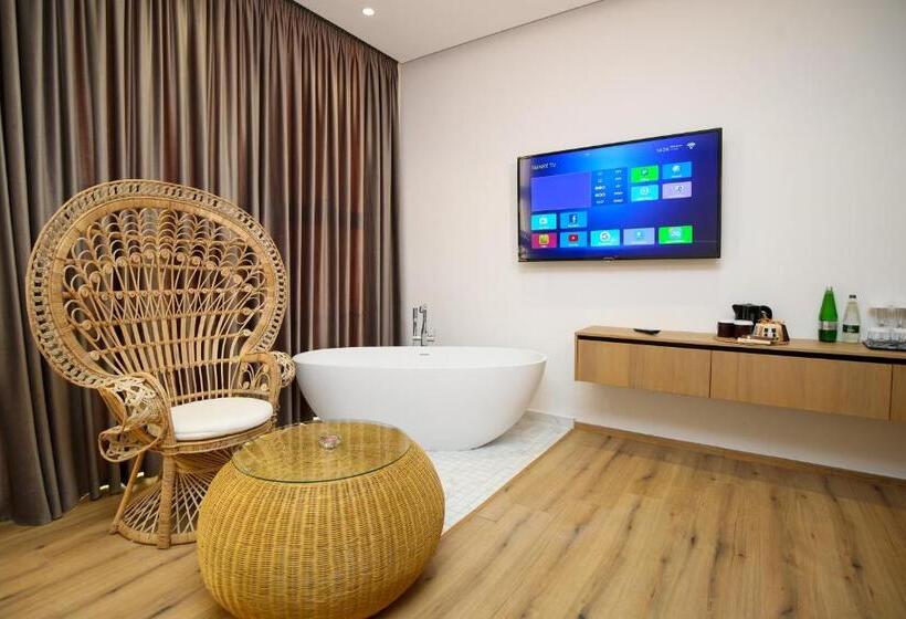 סוויטת סופריור נוף לים, Oricon Coast Luxury Resort