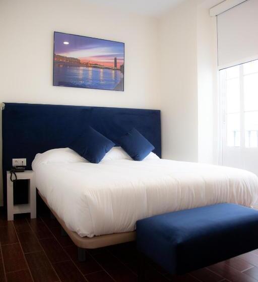 اتاق استاندارد, Noches En Triana