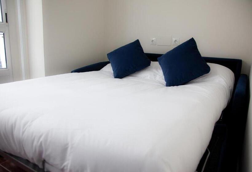 اتاق خانوادگی, Noches En Triana