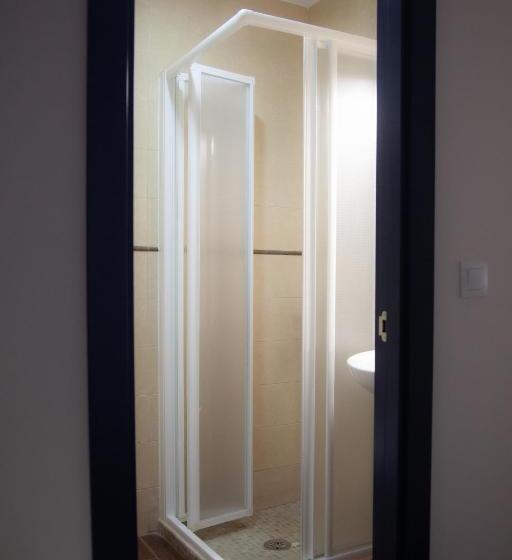 اتاق خانوادگی, Noches En Triana