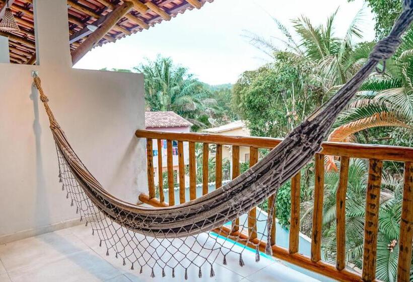 اتاق استاندارد چهارنفره با بالکن, Vila Baiana Pousada