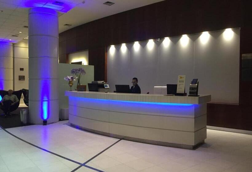 سوییت لوکس, Flat Paulista   Al. Santos