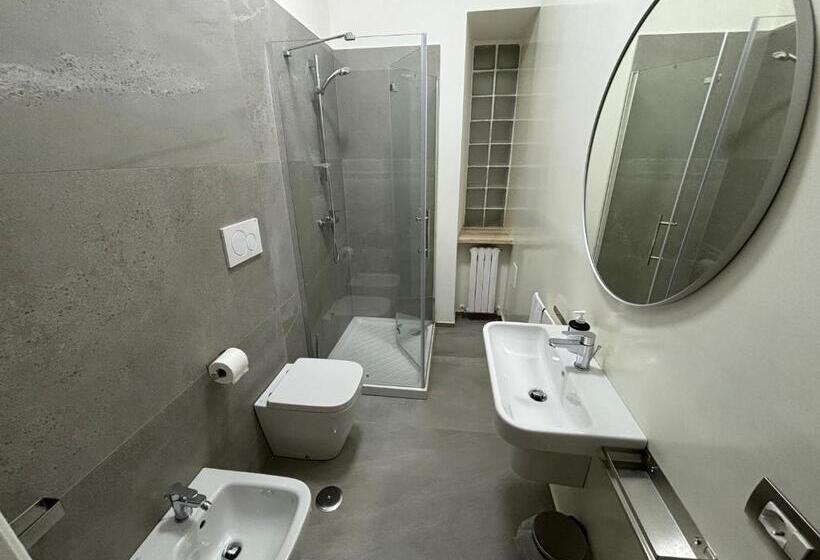 اتاق استاندارد, Essential & Parking In Centro Città Con Parcheggio Privato E Wifi