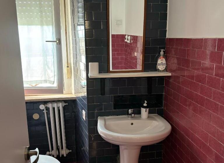 اتاق استاندارد یک نفره, Essential & Parking In Centro Città Con Parcheggio Privato E Wifi