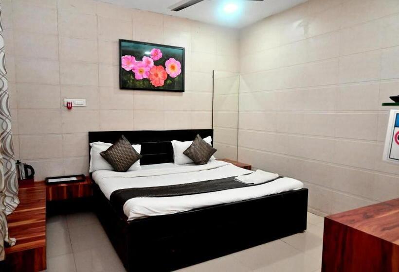 Quarto Deluxe, Kk Tree Retreat Igatpuri