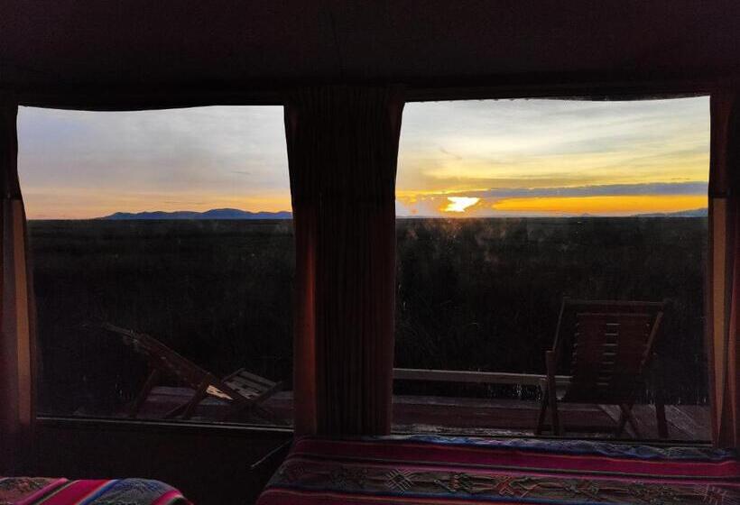 テラス付きスタンダードルーム, Los Uros Lago Titicaca