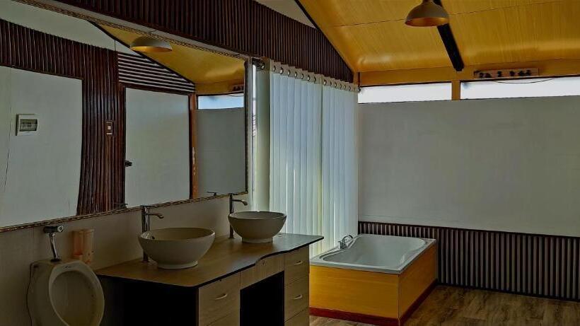 スーペリアースイート, Los Uros Lago Titicaca