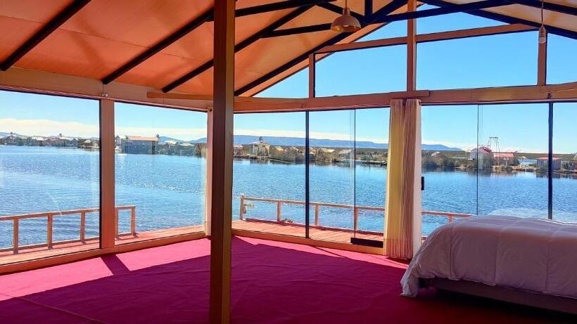 スーペリアースイート, Los Uros Lago Titicaca