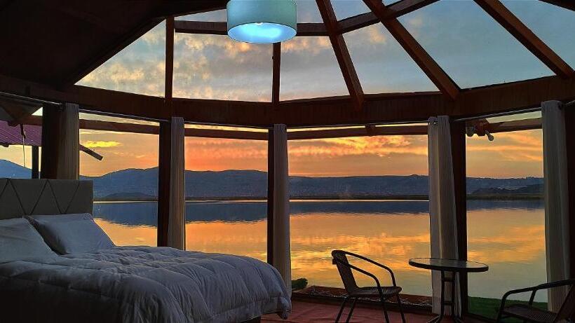 Suite with lake view, Los Uros Lago Titicaca