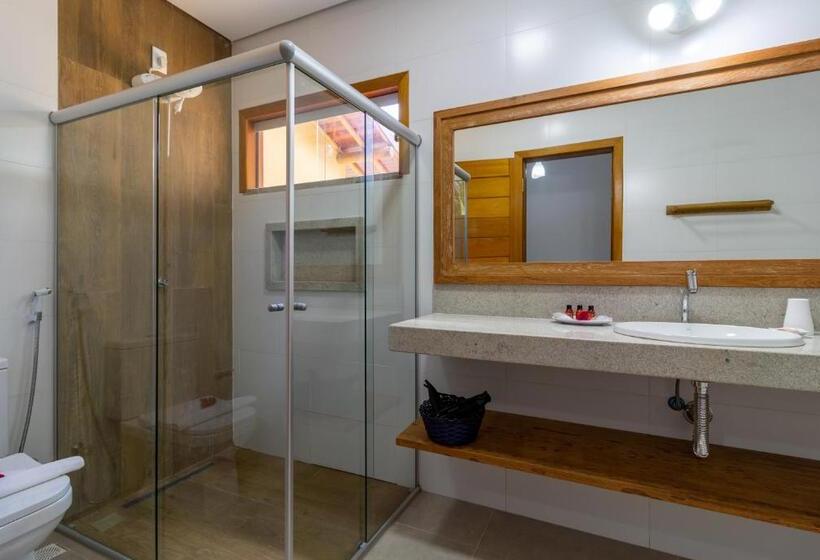 سوئیت با بالکن, Pousada Casa Cajá