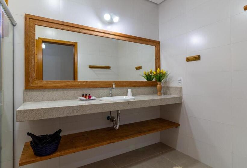 سوئیت با بالکن, Pousada Casa Cajá