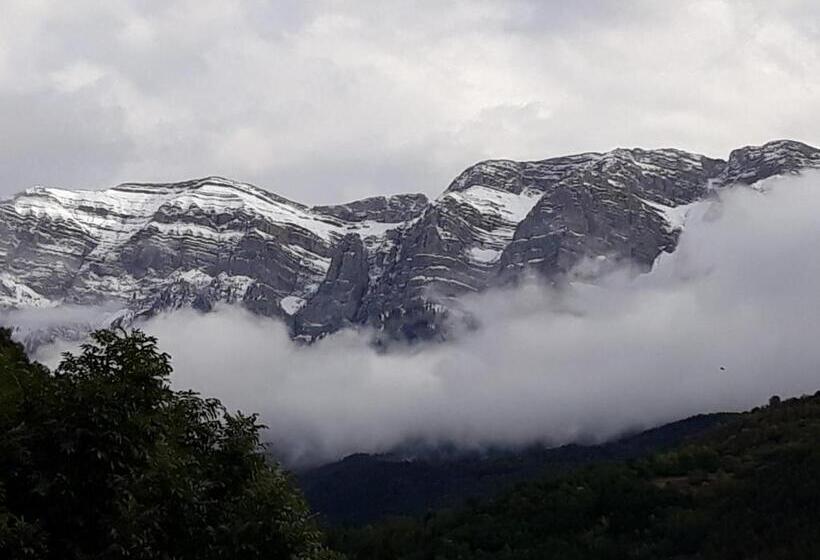 סטודיו דלוקס, Rural Font Del Genil