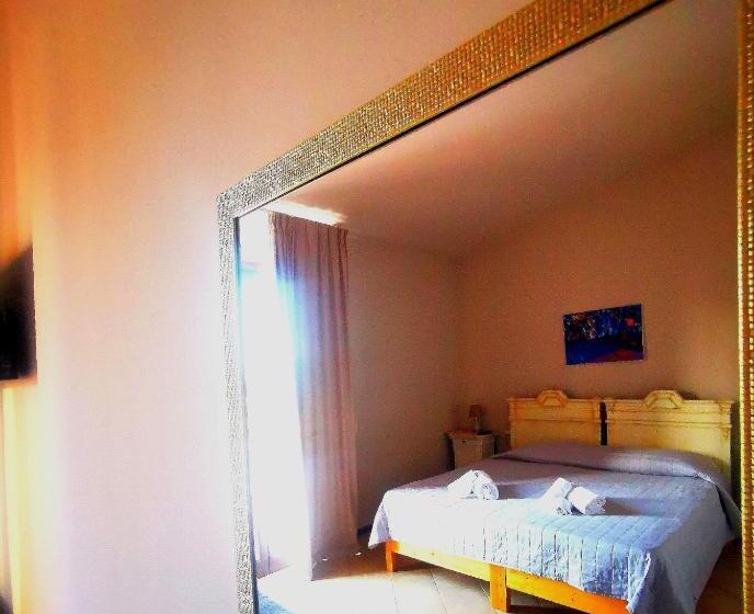 اتاق سوپریور با چشم‌انداز دریا, Kite Hub Lo Stagnone