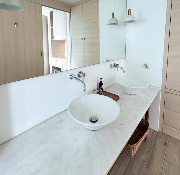 اتاق سوپریور با تخت بزرگ, Costa Beach Residence & Jacuzzi