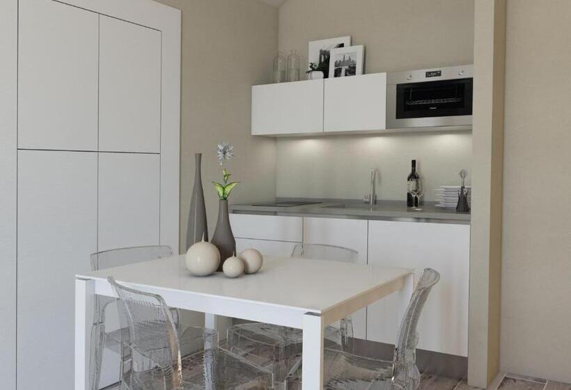 استوديو إدارى, Adalesia Hotel & Coffee