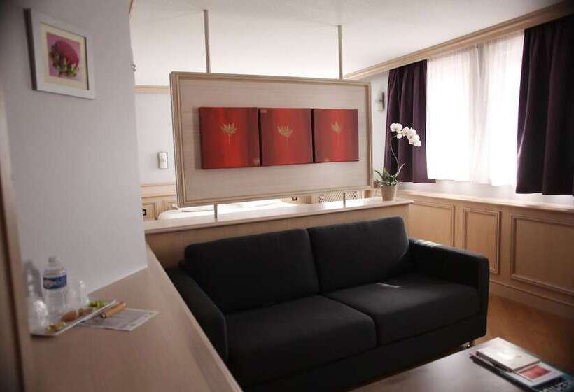 سوییت لوکس, Cottage Logis Hôtel   Restaurant