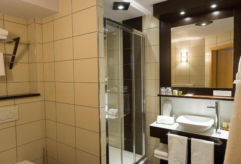 سوییت لوکس, Cottage Logis Hôtel   Restaurant