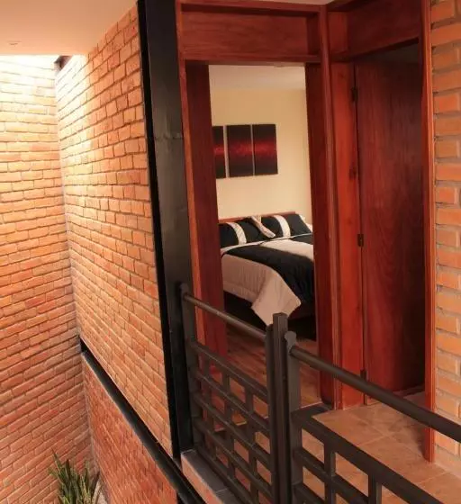سوییت, Casa Lloret